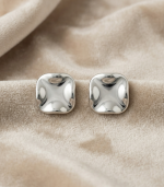 Form Square Earring - Image 3