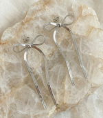 Luminous Bow Earring - Image 2