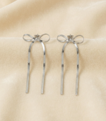 Luminous Bow Earring - Image 3