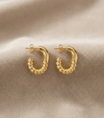 Noel Curve Earring - Image 3