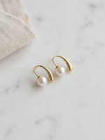 Everline Pearl Gold Earring - Image 2